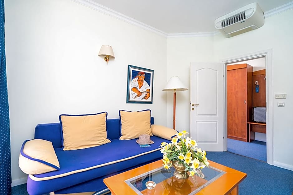 Boutique & Beach Hotel Villa Wolff