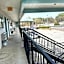 Garden Inn & Suites
