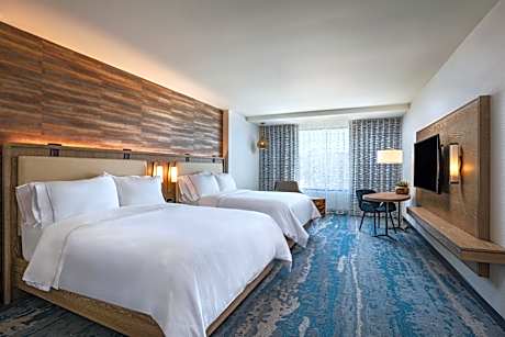 Deluxe Queen Room with Two Queen Beds