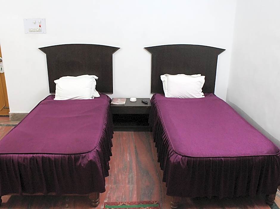 Hotel R.K International