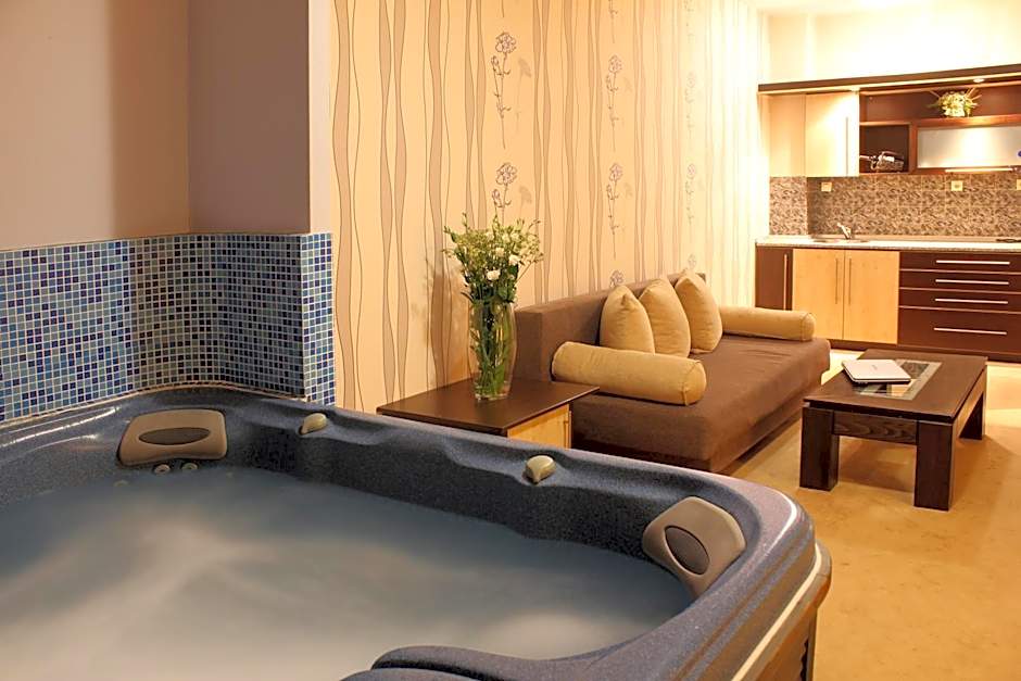 Hotel Premier - Veliko Tarnovo City Center, Panorama View