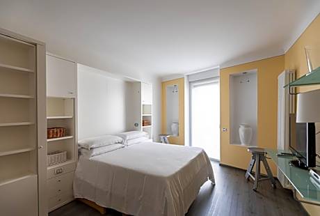 One-Bedroom Apartment - Second Floor