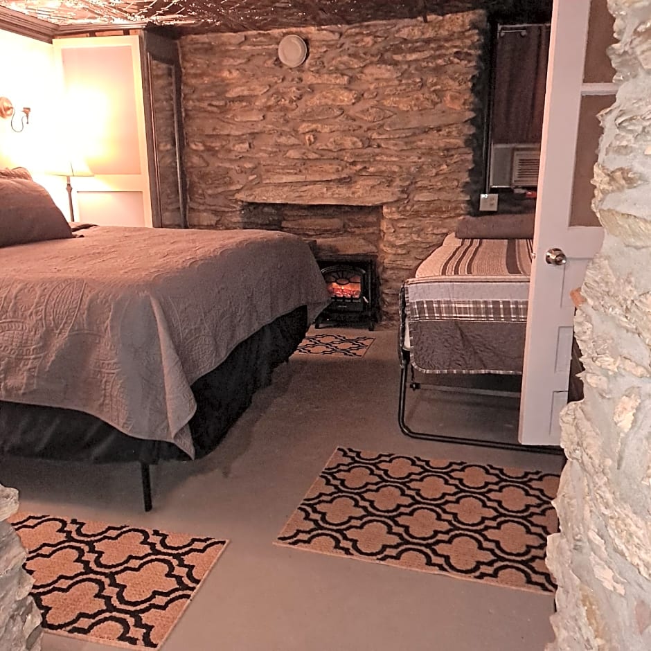 The Town's Inn – Harpers Ferry, WV
