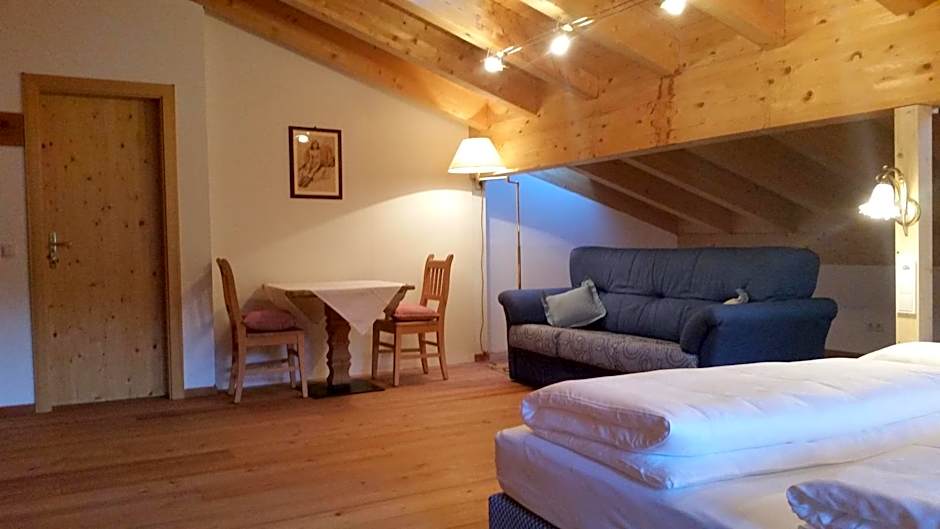Family and Wellness Residence Ciasa Antersies