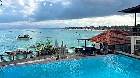 Lembongan Lux Villas