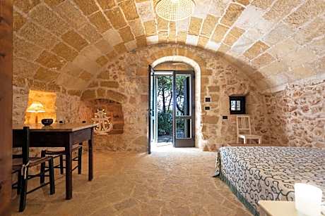Studio with Garden View