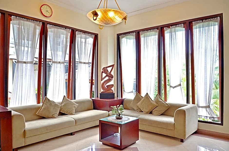 Hotel Puri Nusa Indah                                                                           