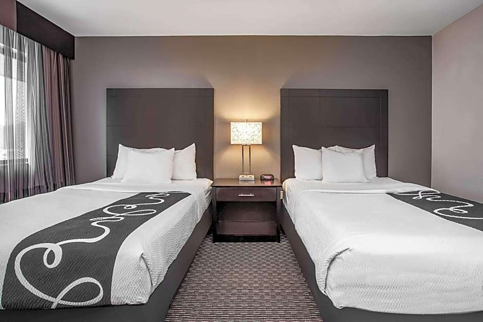 La Quinta Inn & Suites by Wyndham Oshkosh