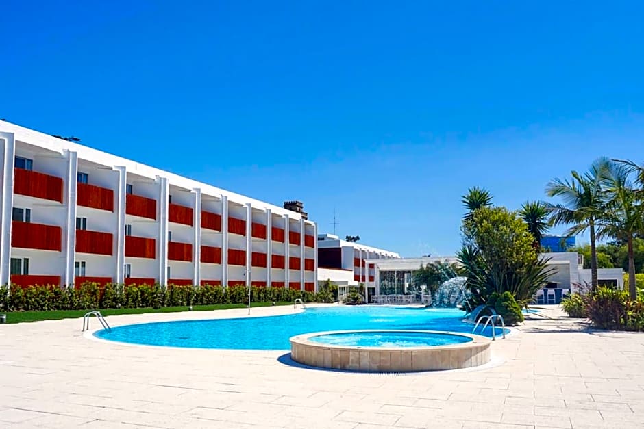 Malibu Foz Hotel - La Maison Younan