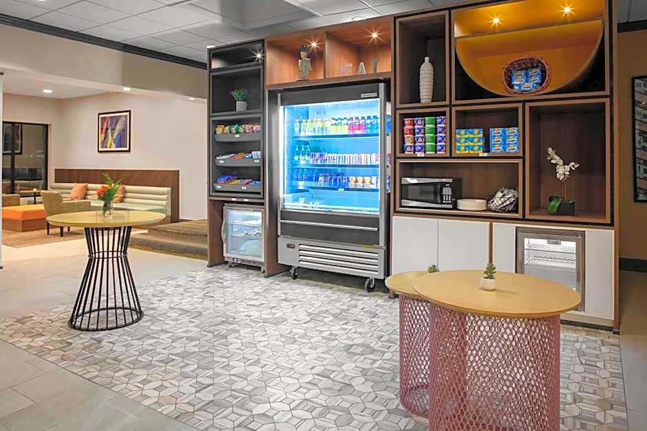 Holiday Inn & Suites Boston Peabody by IHG