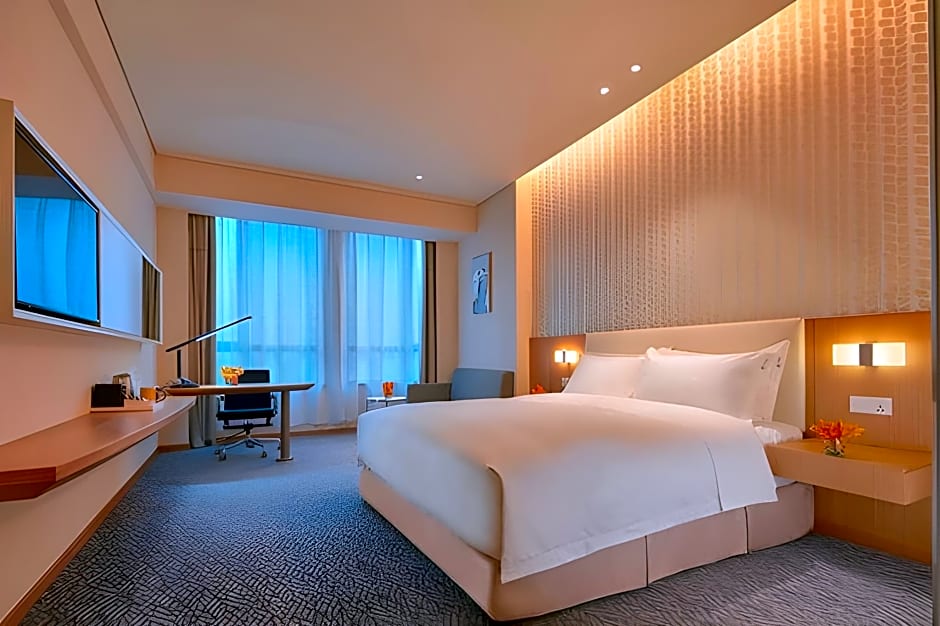 Holiday Inn Express Nantong Textile City By IHG