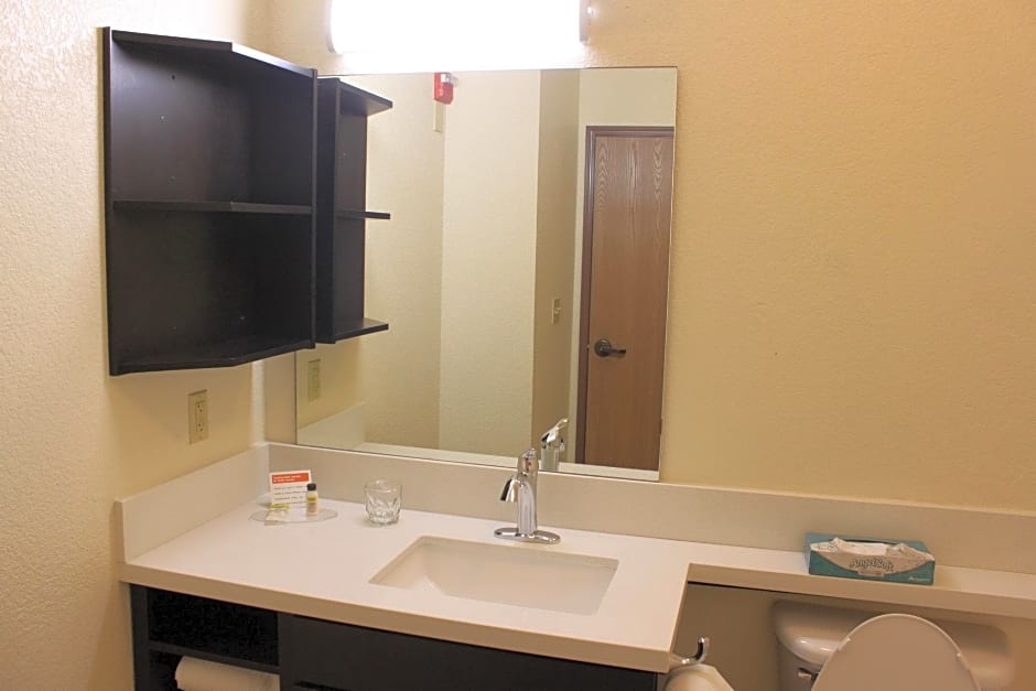Candlewood Suites Tulsa