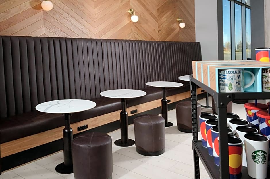 Hyatt Place Pena Station/Denver Airport
