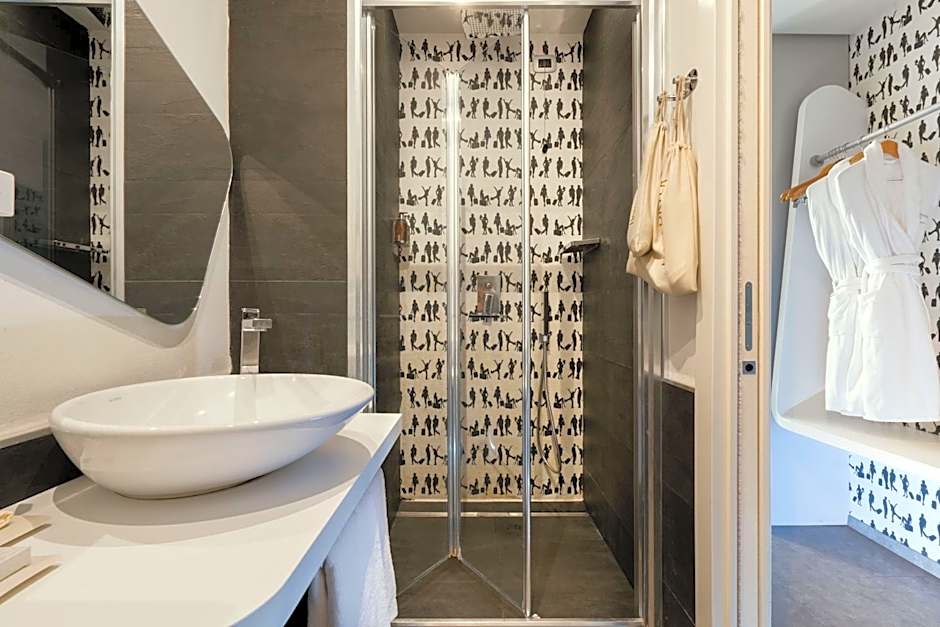 Montenapoleone Suites