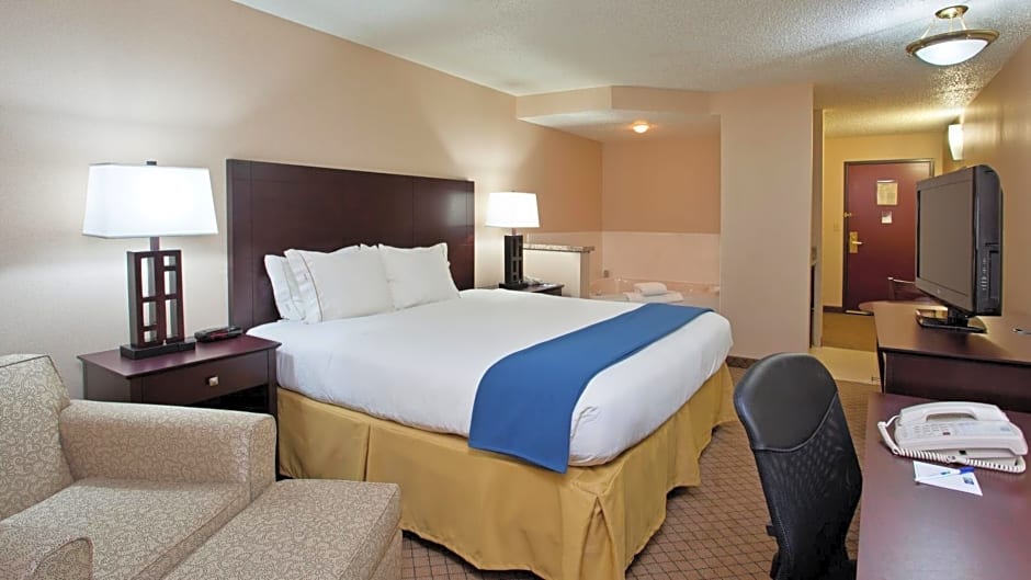 Holiday Inn Express Grove City - Premium Outlet Mall by IHG