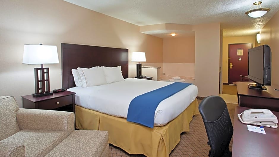 Holiday Inn Express Grove City - Premium Outlet Mall