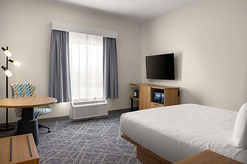 Hampton Inn By Hilton & Suites Moline-Quad City International Airport, Il
