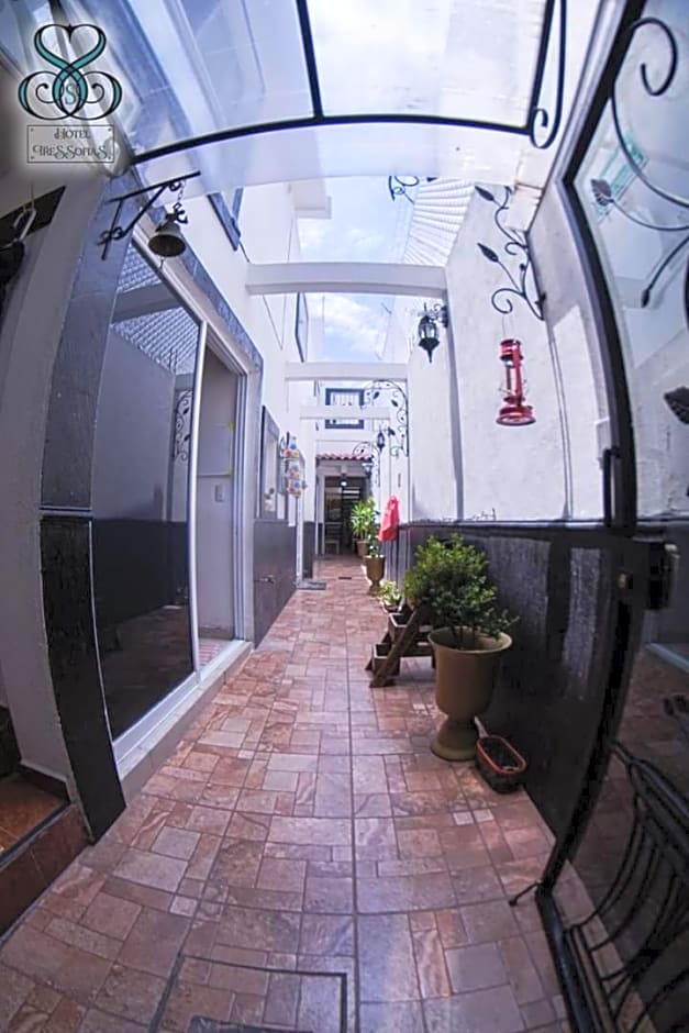 Hotel Tres Sofias