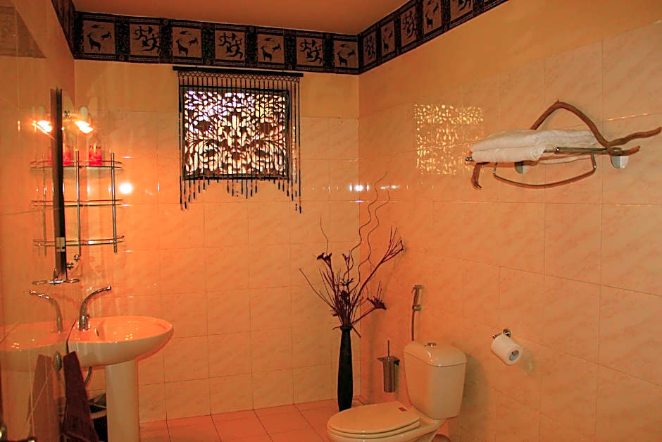 Asian Jewel Boutique Hotel