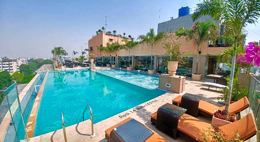 Hotel The Nagpur Ashok 