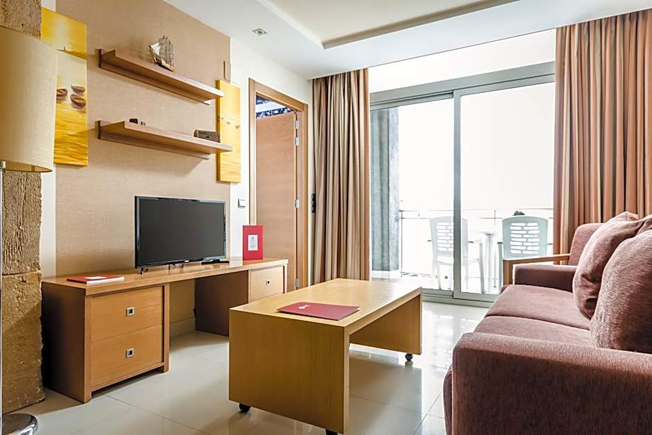 Exe Cunit Suites & Spa