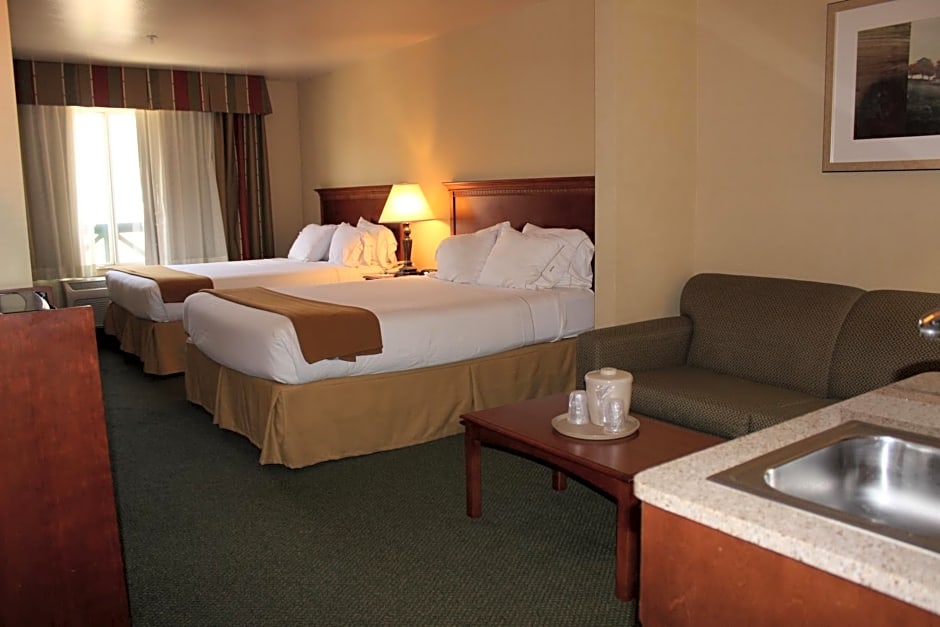 Holiday Inn Express Tehachapi