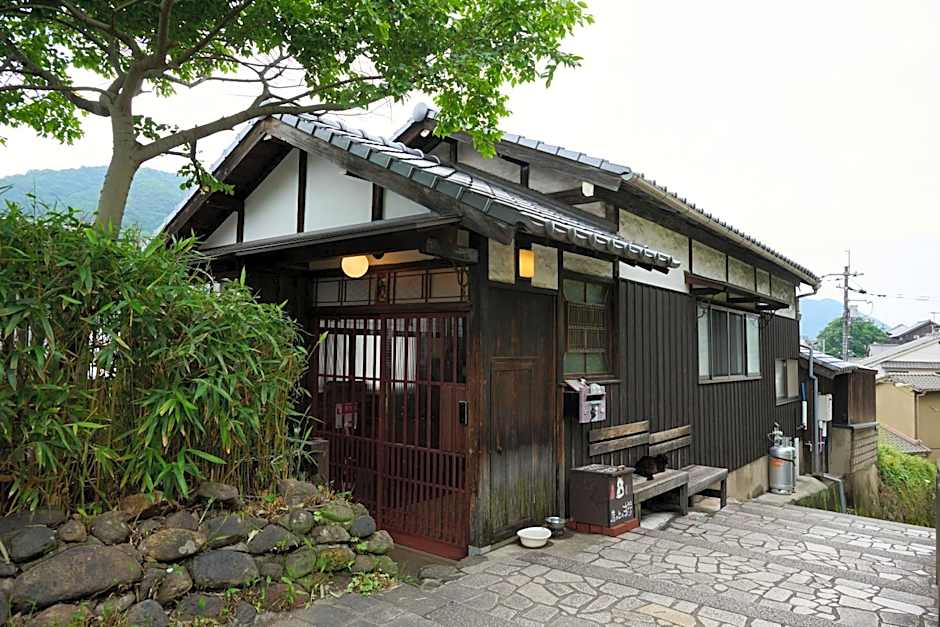 鞆猫庵 Tomo Nyahn