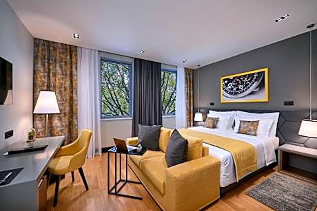 Standard King Room