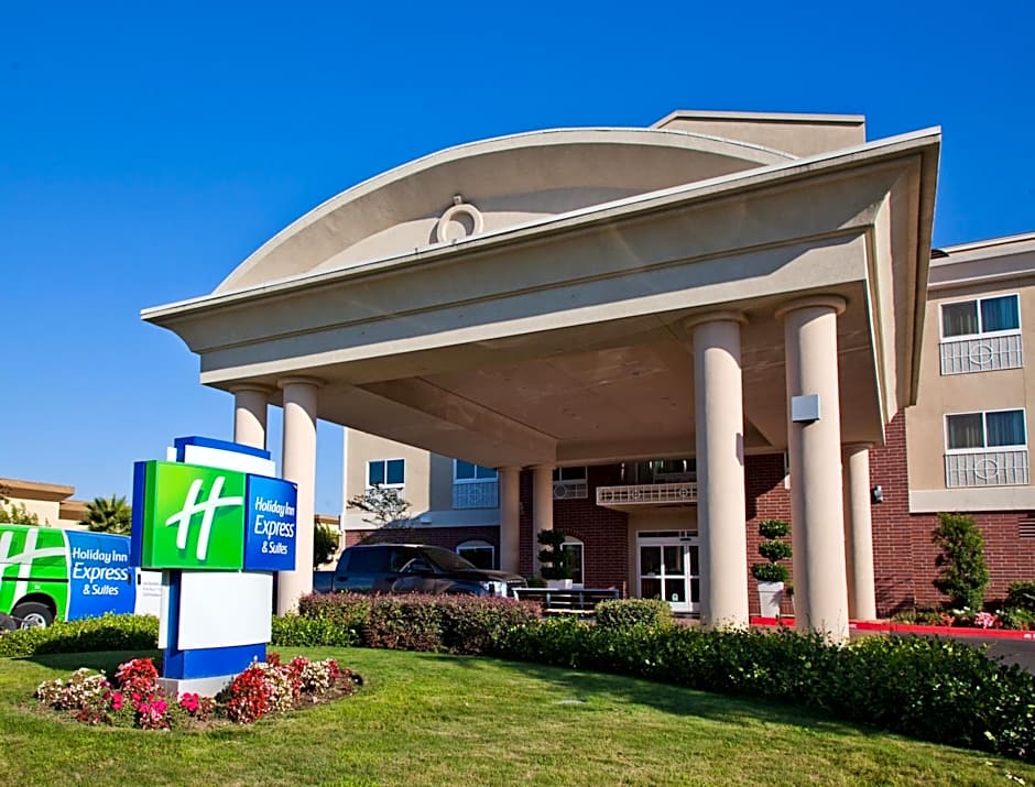 Holiday Inn Express & Suites Sacramento NE Cal Expo By IHG