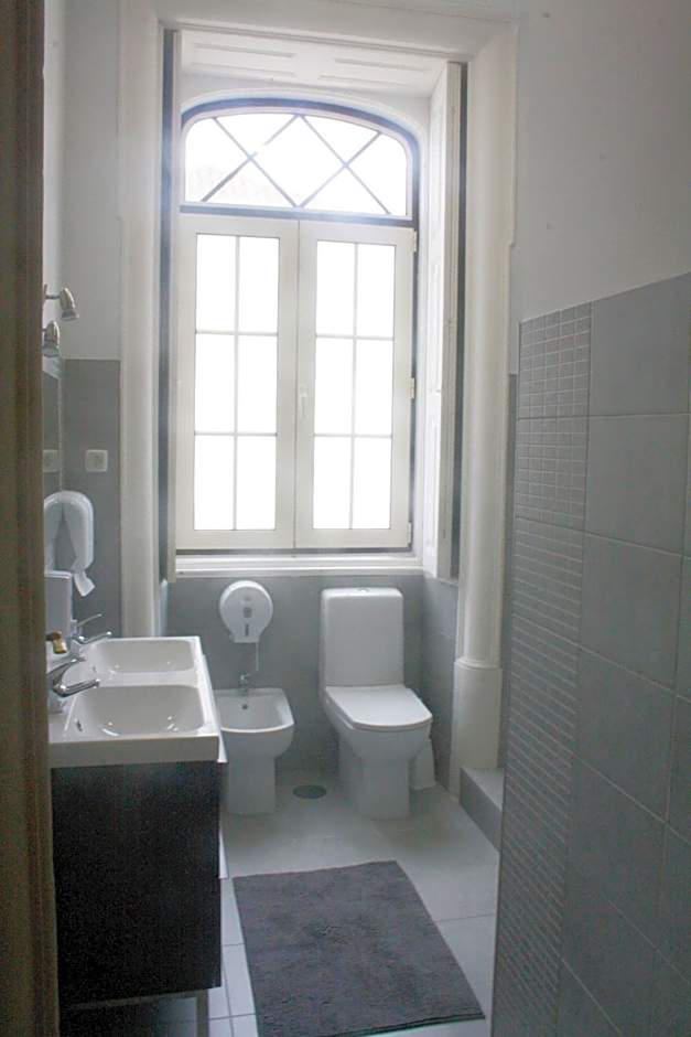 Hostel 402
