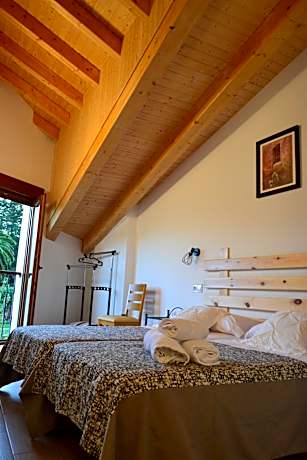 Villa de Salas Alojamientos