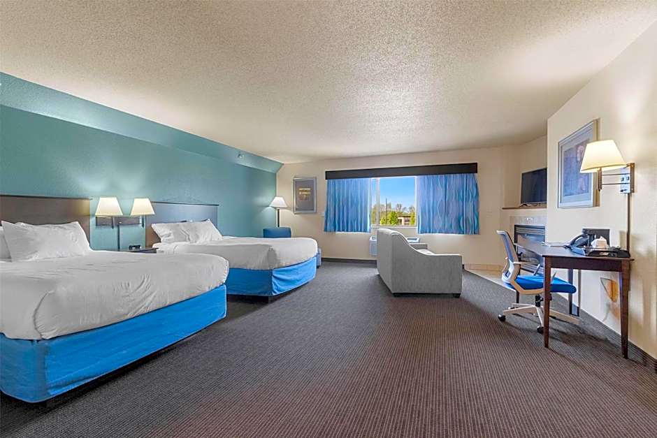 AmericInn by Wyndham Green Bay East