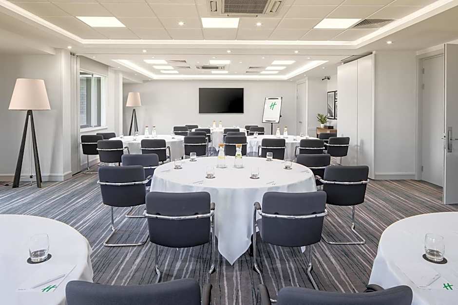 Holiday Inn Aylesbury By IHG