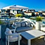Bay Shores Peninsula Hotel