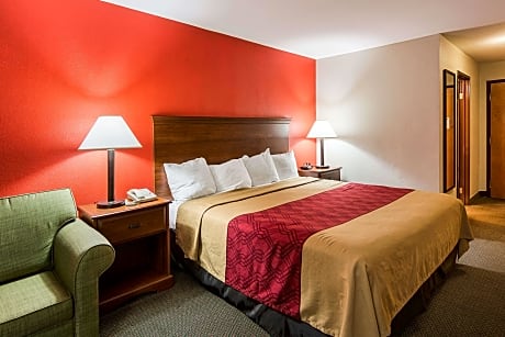 1 King Bed, Nonsmoking