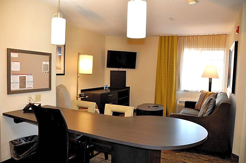 Candlewood Suites Sterling By IHG