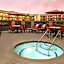 Best Western Plus Raffles Inn & Suites