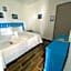 Bacalar B7 Blue