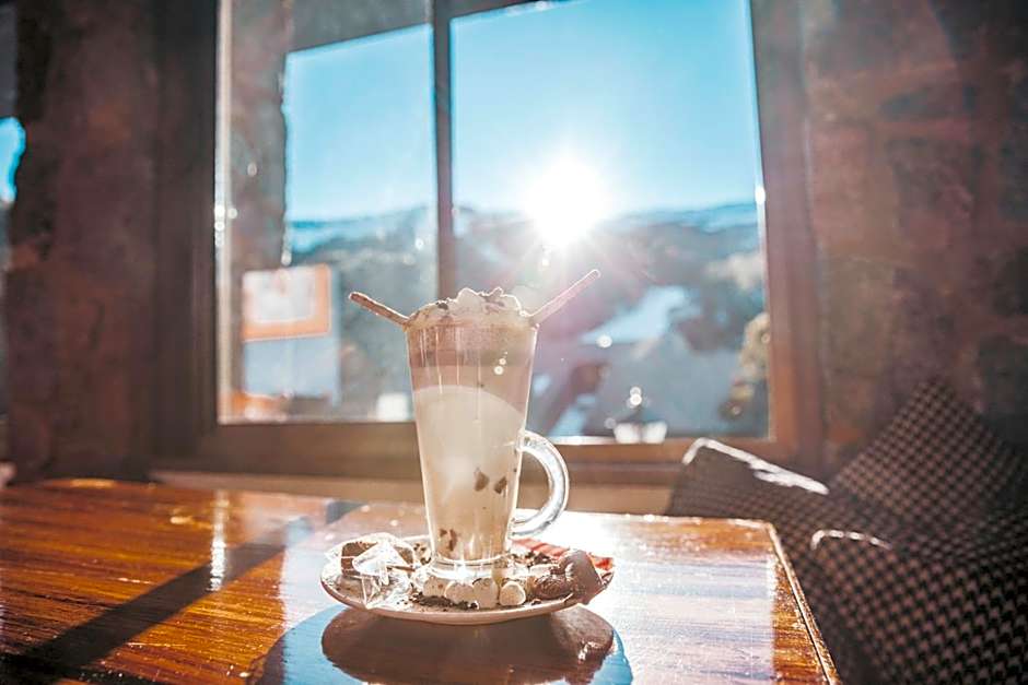 Bernti's Mountain Inn