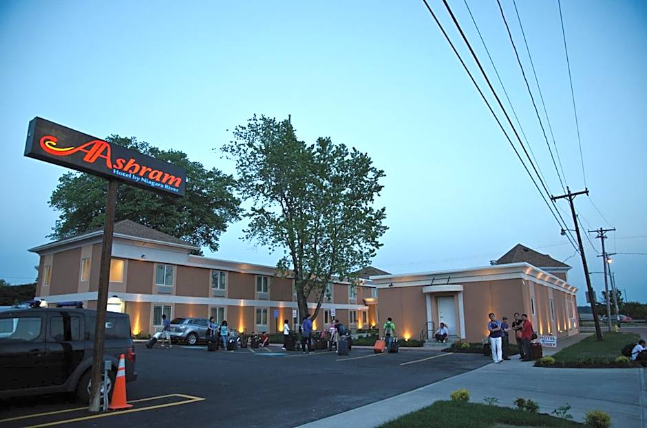 Aashram Hotel by Niagara River
