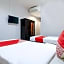 OYO 2411 Taman Mekar Beach Inn 2