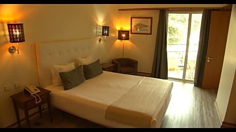 Standard Suite (3 Adults)