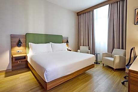 One-Bedroom King Suite