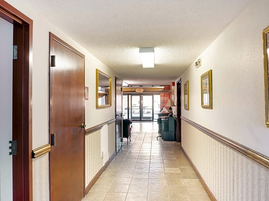 Days Inn by Wyndham Adairsville – Adairsville, GA