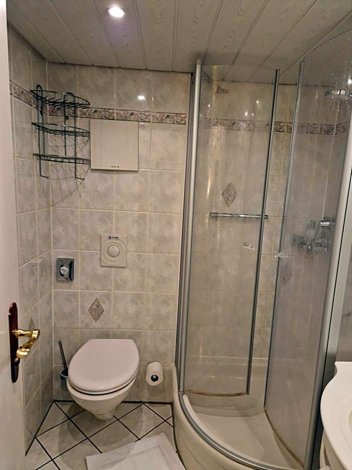 Hotel Garni "Am Ellinger Tor"