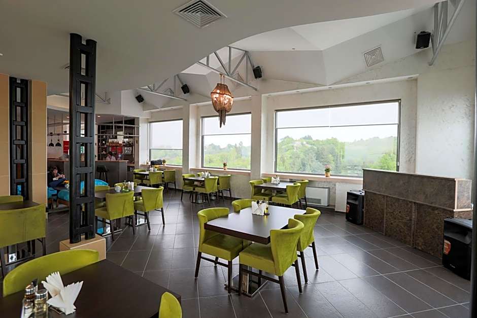 Terra Europe Brontes Hotel