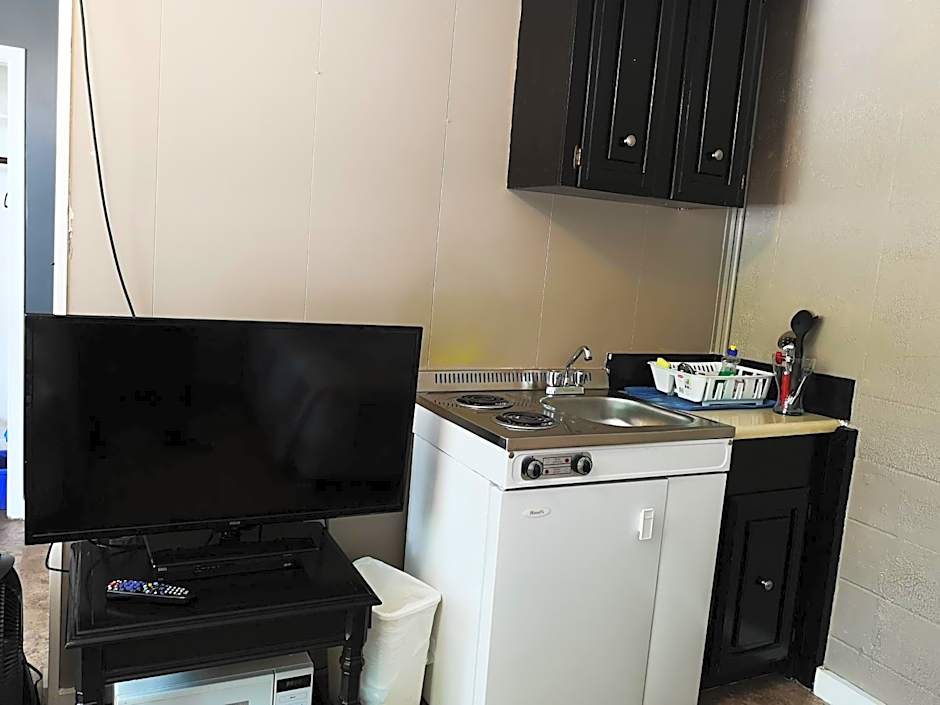 Overlook Inn & Cabins