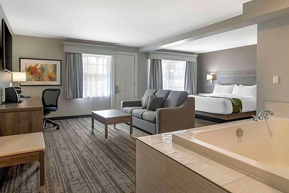 Quality Inn & Suites Amsterdam