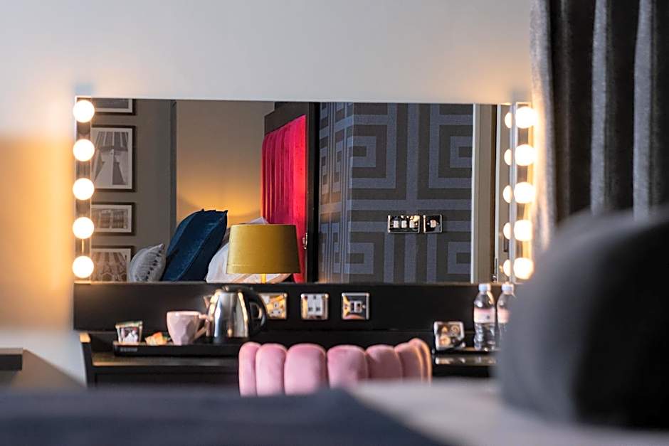 62 Castle Street Hotel