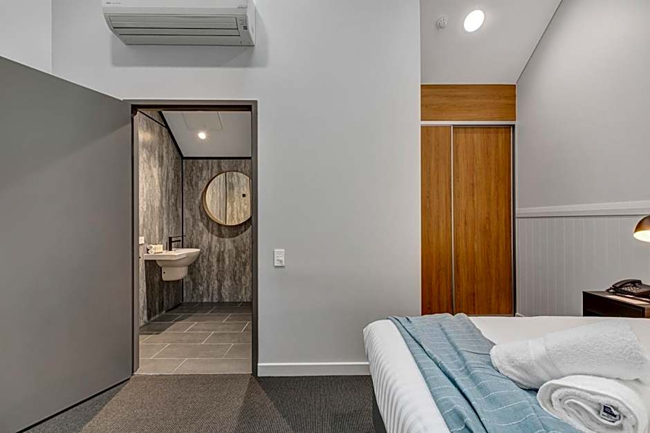 Gawler Arms Hotel